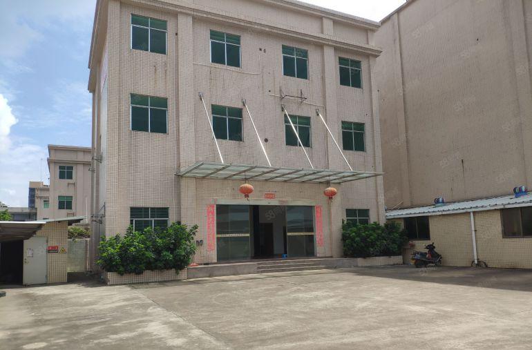 原房东独门独院！实际面积8700平厂房出租，办公室水电齐全