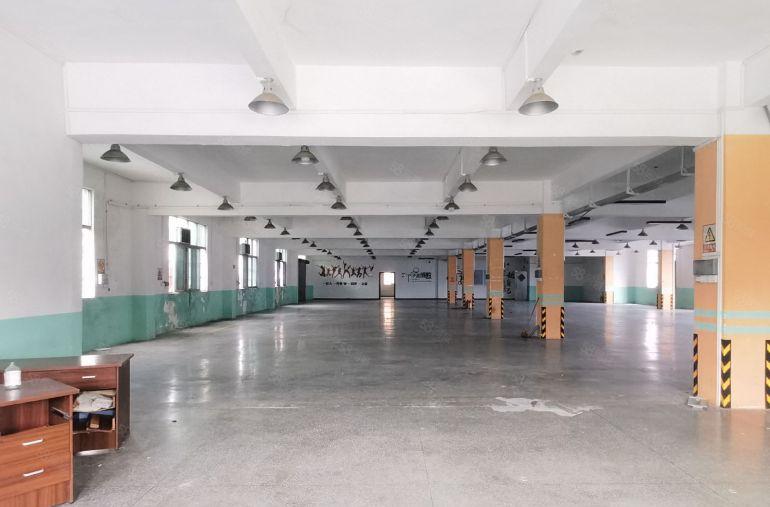 厚街赤岭园区厂房二楼精装办公现成水电1250平方整层低价出租