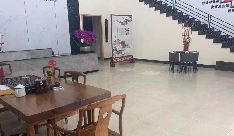 原房东独院厂房出租，带现成6台5顿行车