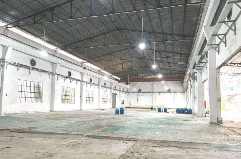 厚街原房东单一层独门独院厂房出租1000平方空地大带现成航吊