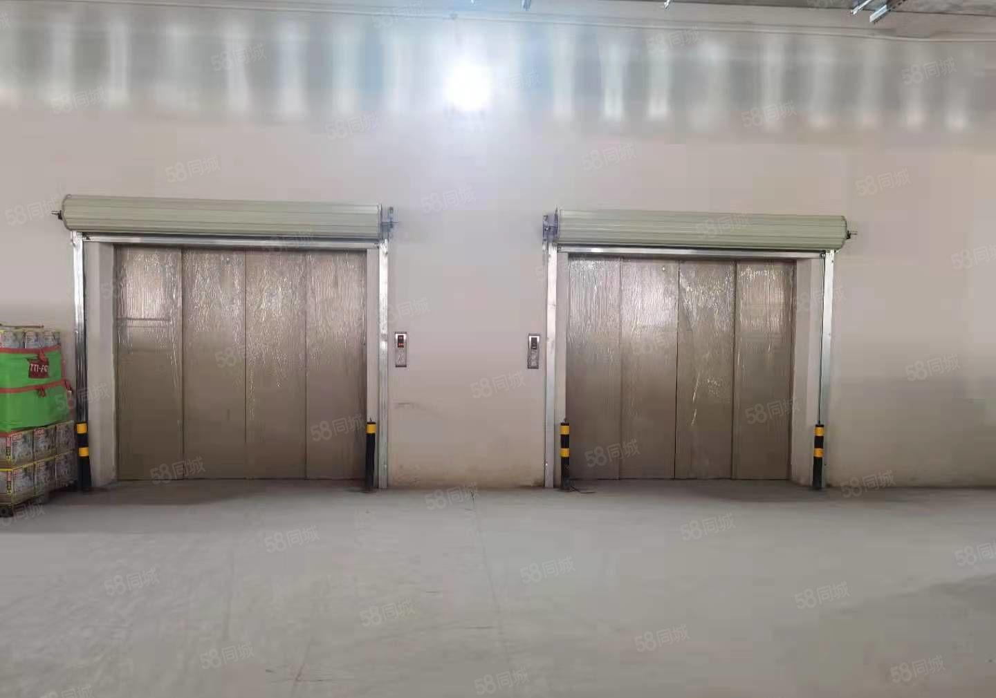 (现成办公室)一楼2000平原房东独门独院水电办公室齐全.