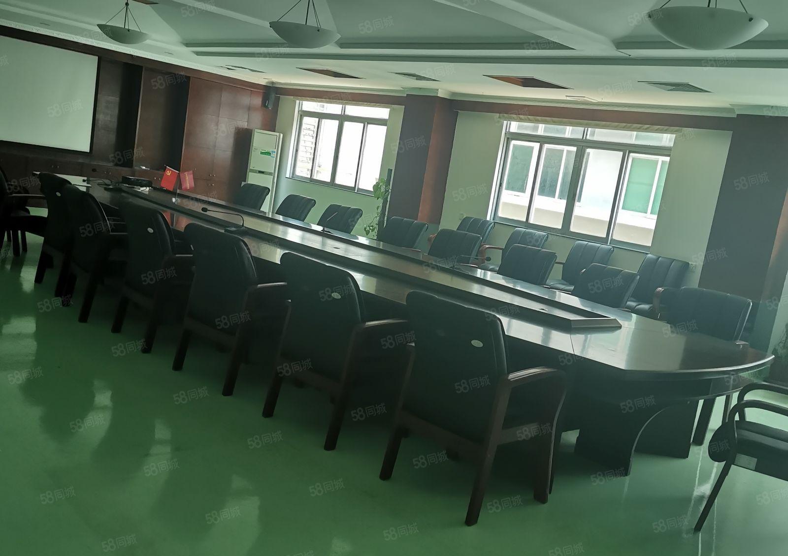 厚街镇独门独院原房东10000平方花园式厂房空地大低价招租