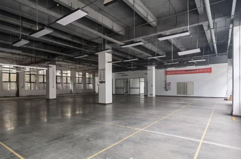 厚街汀山全新厂房一二楼各2200平方整层精装办公整租可分租