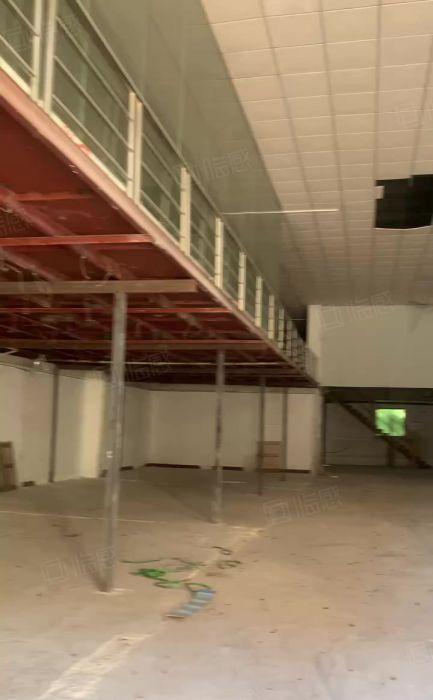 独门独院单一层3800 办公室600 宿舍600 好进大车