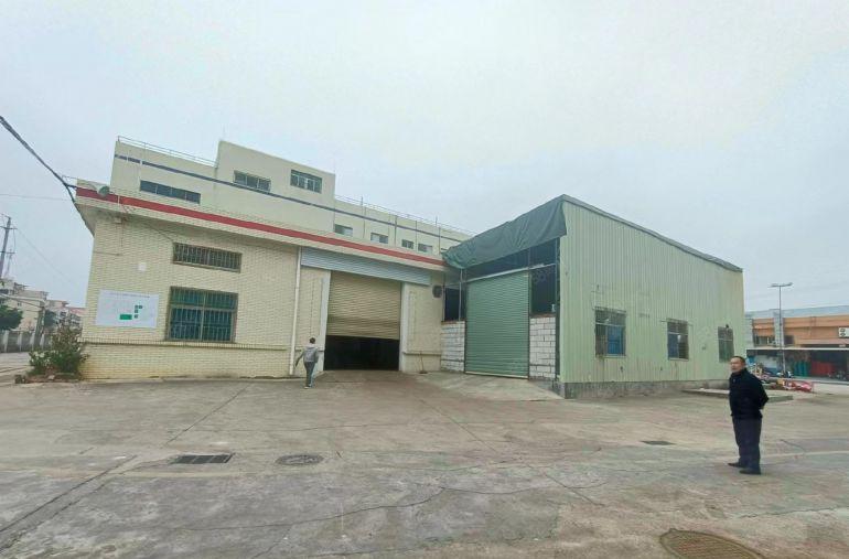 原房东独院厂房出租，带现成6台5顿行车