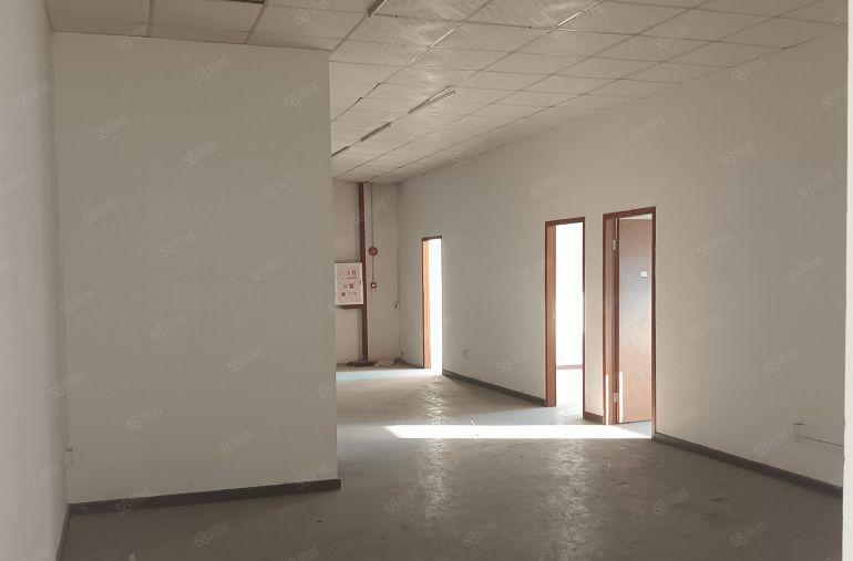 厚街原房东独院厂房三楼900平无公摊出租！有办公室，可办环评