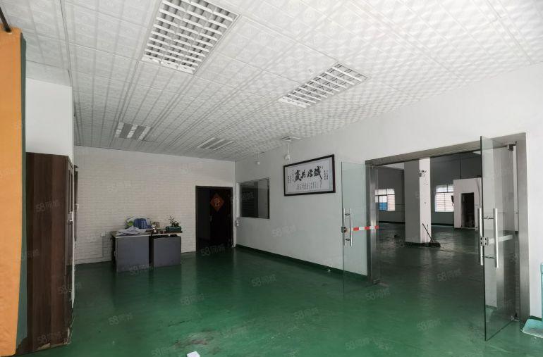 厚街三屯超低价出租一楼700平方带精装修办公室现成水电地坪漆