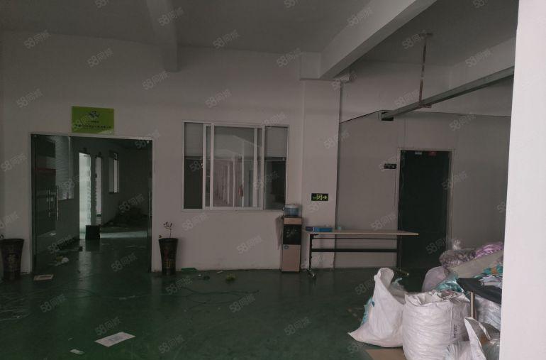 厚街白濠村分租二楼2800平方空地超大大货车可掉头9元一平方