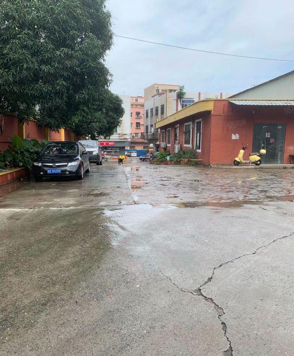 小加工仓库园区一楼260平