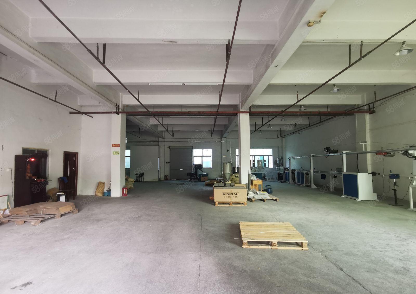 厚街镇赤岭村，标准一楼厂房，可接受做气味，噪音行业，交通方便