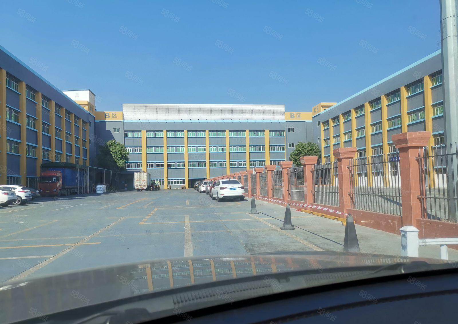 厚街新出标准楼房一楼2700平方层高6米带装修