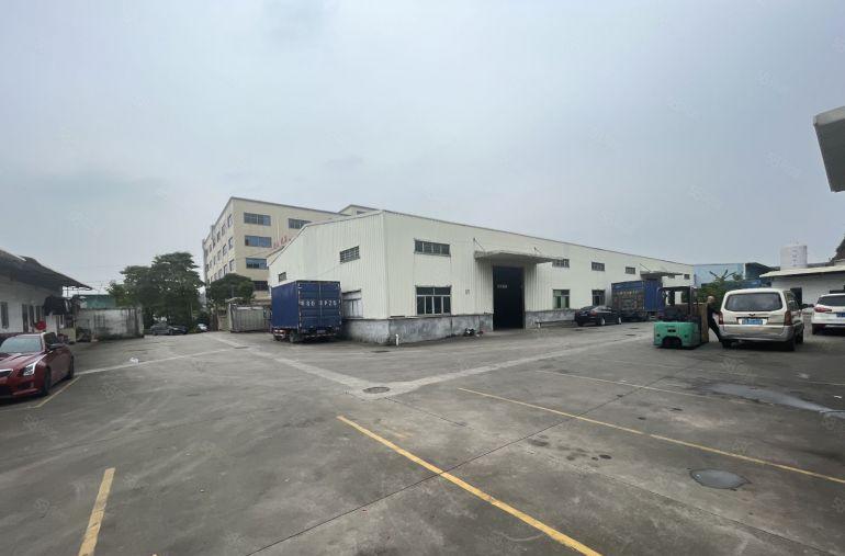 厚街新出原房东独院厂房出租，空地超大周边没居民。可做小污染