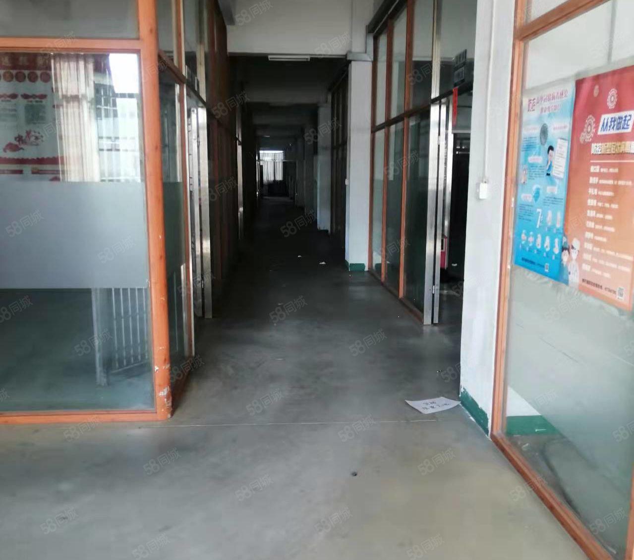 厚街独院厂房仓库出租4200平方大小可分租靠近大马路边带装修