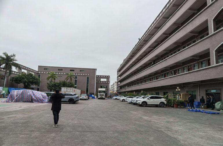 厚街会展对面精装修独院 15000 方，带环评可分租