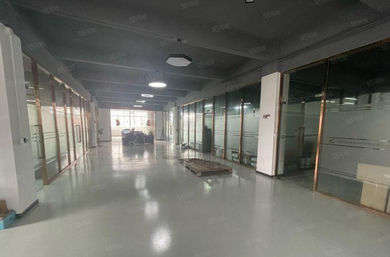 厚街（现成装修）一二楼5000方方厂房出租