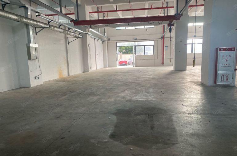 厚街镇1300平工业区层高7米工业用地原房东带2台航车