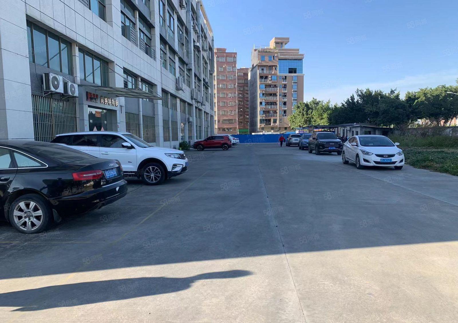 厚街一楼厂房1680平方，现成水电装修带行车，高度6.5米，