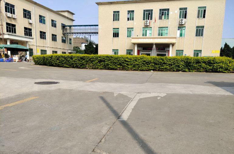 横岗水库新出标准一楼500平厂房出租带装修可办环评空地大可分