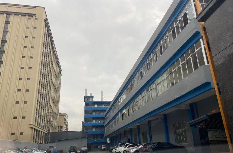 厚街（现成装修）一二楼5000方方厂房出租