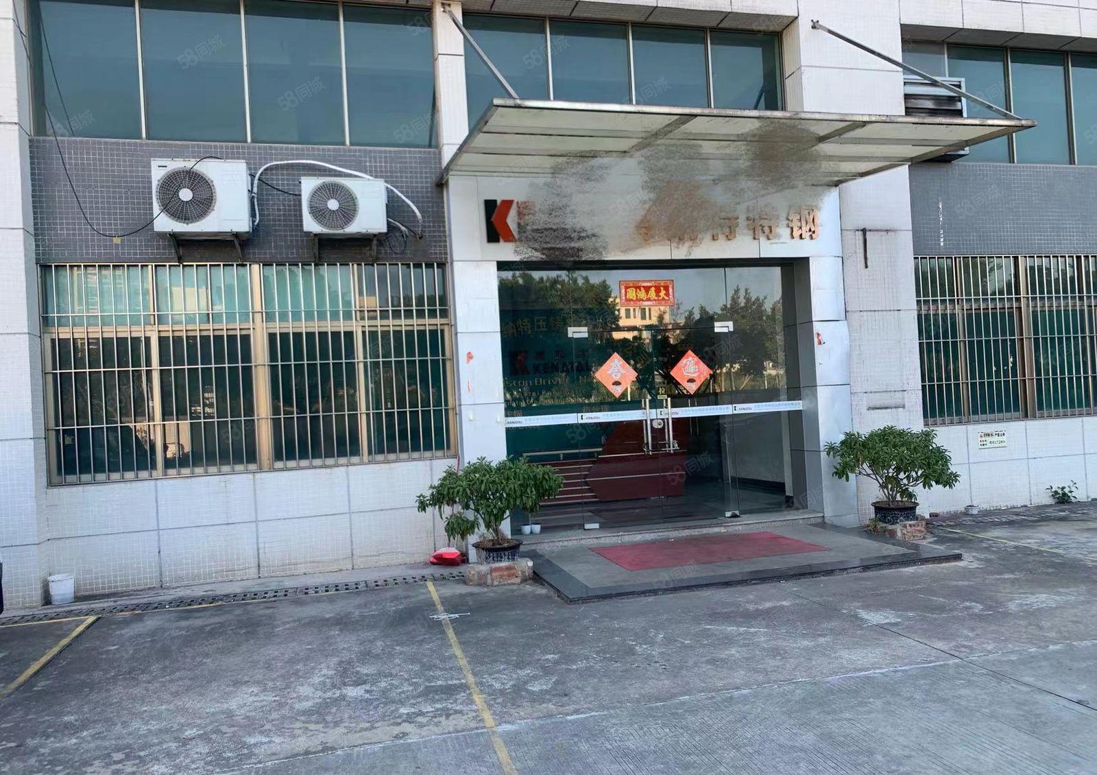 厚街一楼厂房1680平方，现成水电装修带行车，高度6.5米，