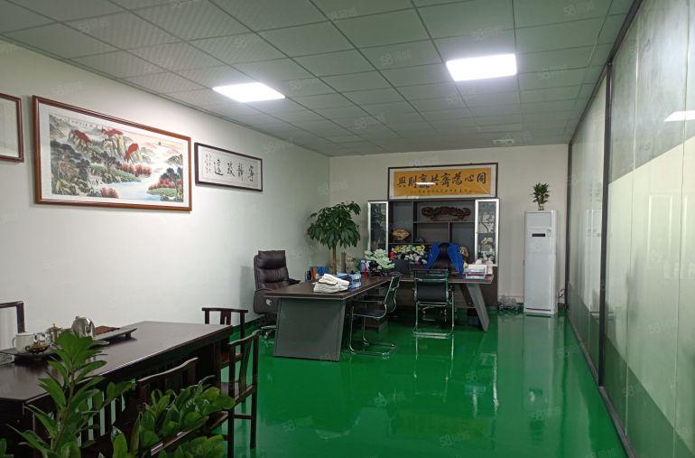 厚街桥头新空楼上1600平豪华装修办公室水电齐全厂房出租