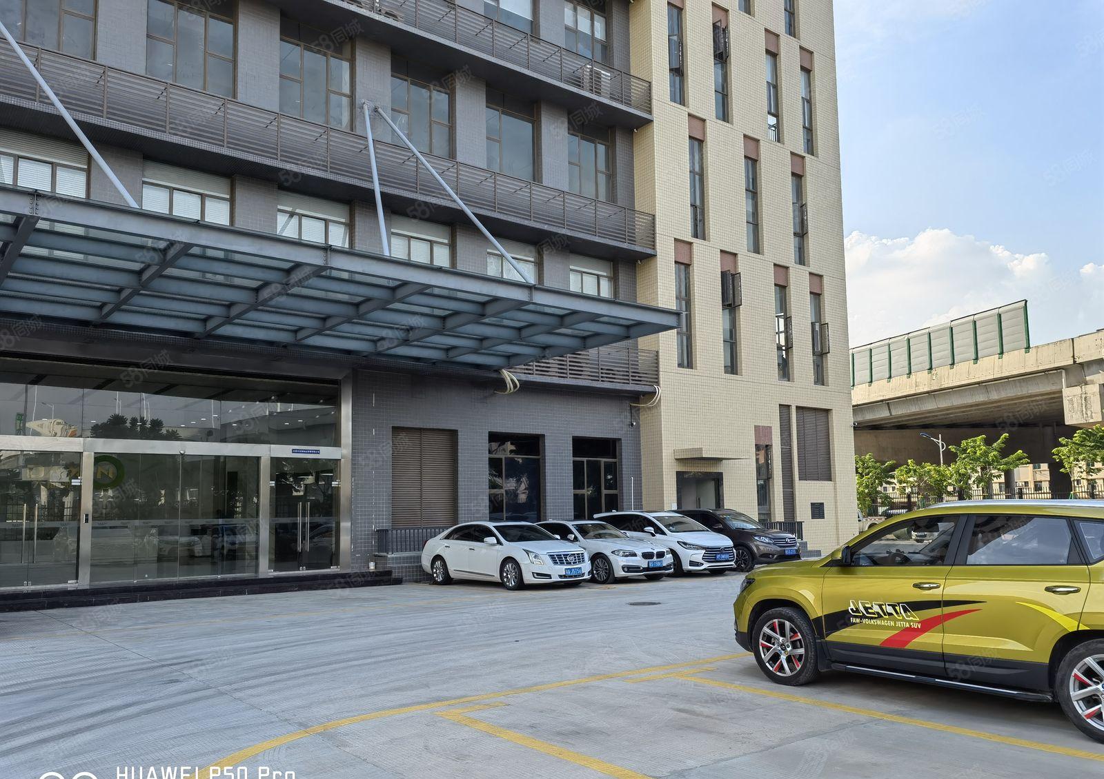 厚街临环莞快速 新形象高大尚 厂房3楼整层3500平可分一半