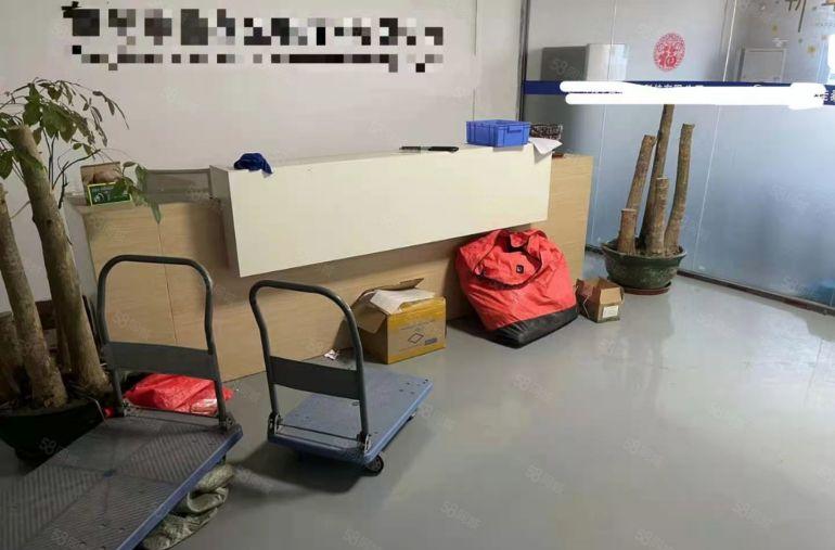 塘厦石马新出独院无尘车间厂房600平精装修，价格优惠出租！