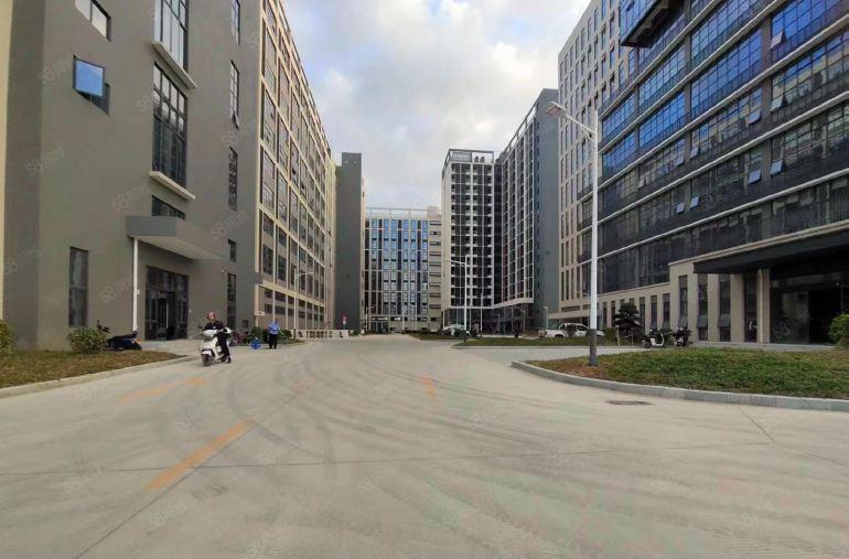 东莞塘厦十年不递增原房东全新厂房，500平起分租5吨电梯上下