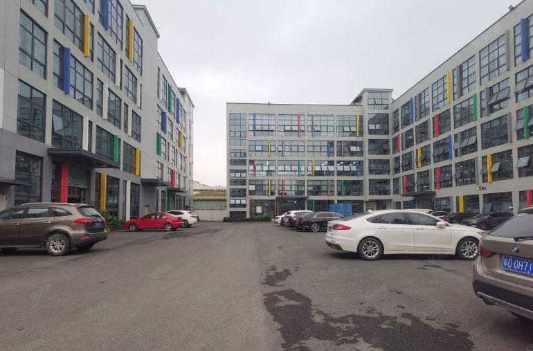 塘厦128工业区原房东厂房一楼400850平出租，精装修