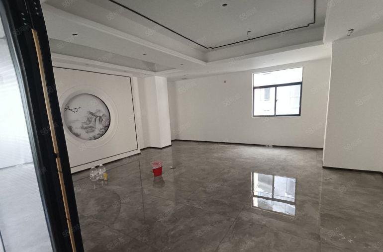 塘厦镇田心村标准厂房二楼385平方出租带豪华装修