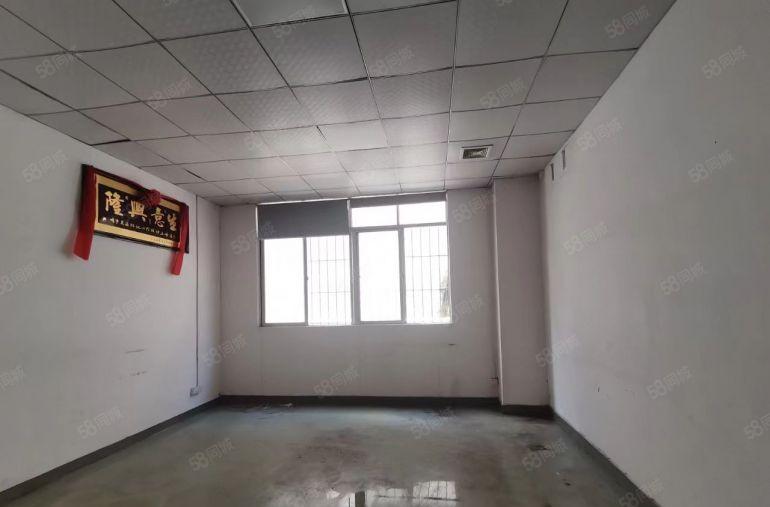 塘厦大坪独院标准1楼680平方，高度6米，丙二类消防齐全！