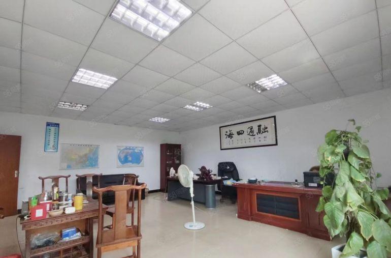 塘厦外环高速口标准3楼720平，消防合格，现成办公室精装修！