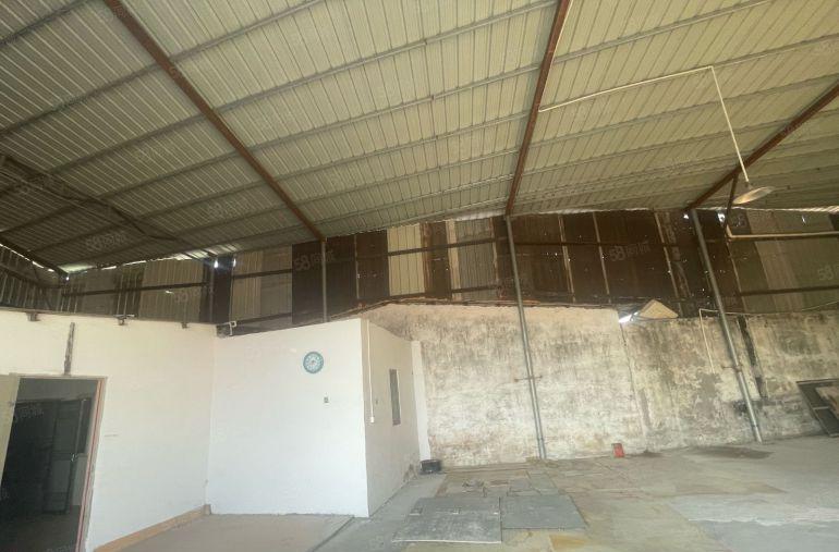 塘厦石鼓钢结构厂房滴水8米，进挂车，带办公室，现成水电