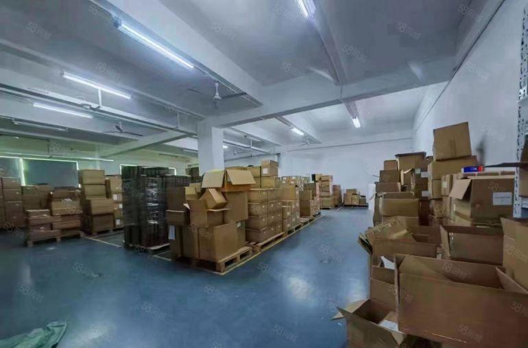 塘厦石鼓原房东楼上2000平厂房仓库出租，现成装修，水电齐全