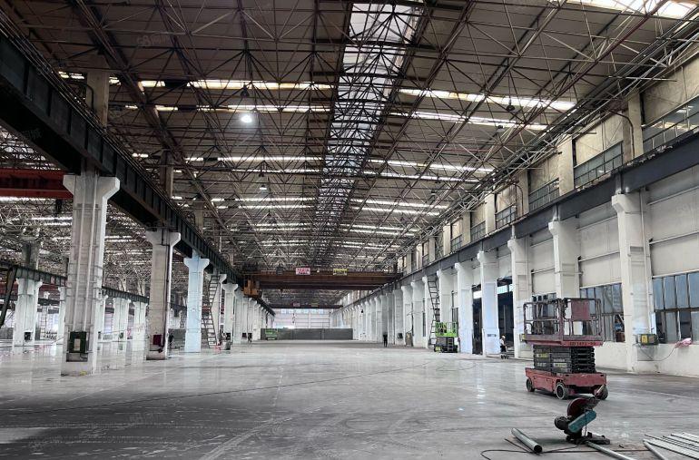 高度14米，东莞塘厦带红本单一层钢结构厂房低价出租