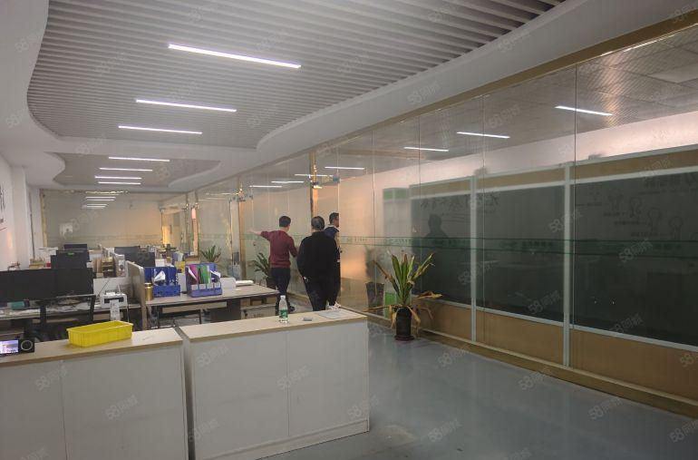 塘厦大坪新出楼上1900平标准厂房出租，带精装修前台办公室