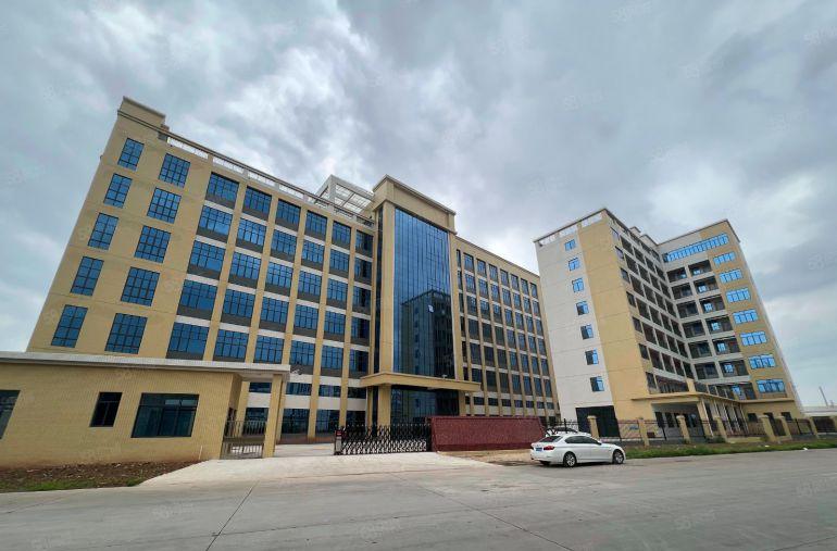 塘厦原房东红本标准独门独院厂房出租，一楼高8米