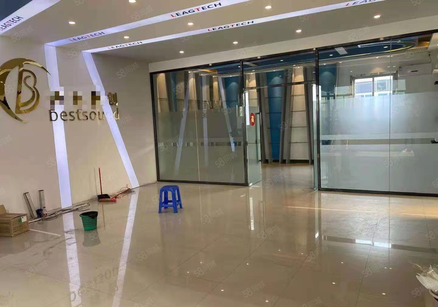 塘厦清湖头楼上一整层1500平方带精装修厂房仓库出租