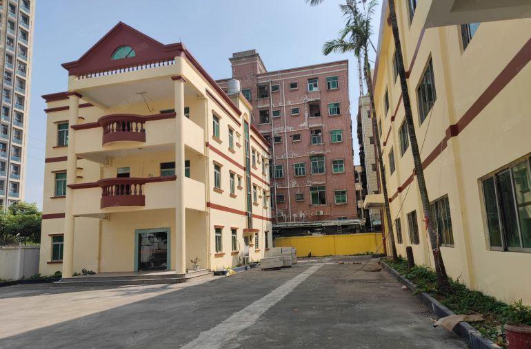 塘下高速出口附近小独院厂房出租，独立办公楼和宿舍！可分层出租