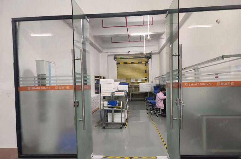 塘厦林村清溪交界处楼上2980平厂房电商仓库出租，现成精装修