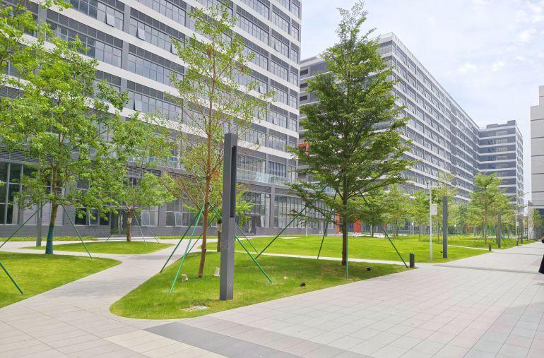 15元起靠深圳观澜花园式带装修1800平方米厂房出租分租