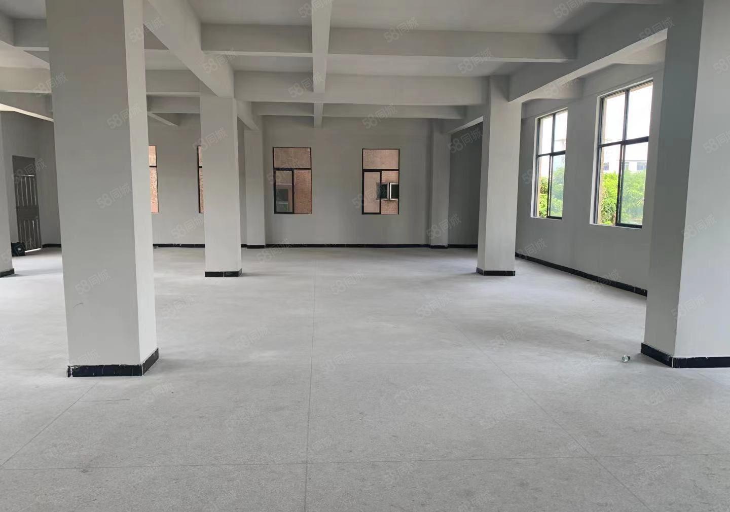 出租塘厦蛟乙塘厂房500平现成装修，院子空地