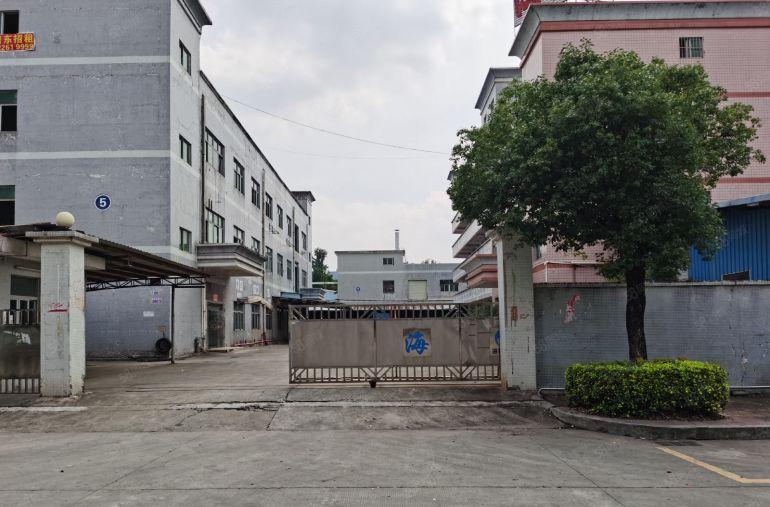 塘厦独院厂房8230平米现成办公室装修