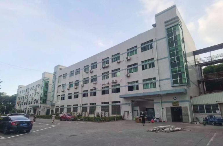 塘厦高速口大坪新出原房东楼上1500平厂房仓库出租，空地超大