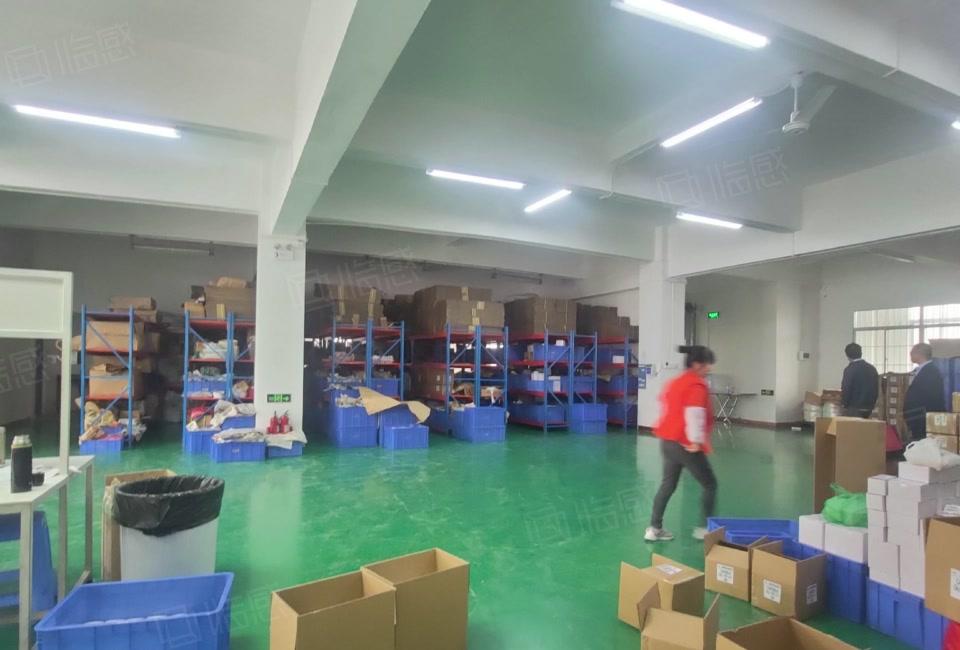 塘厦科苑城新空楼上厂房700平，现成主线实际面积出租电子五金