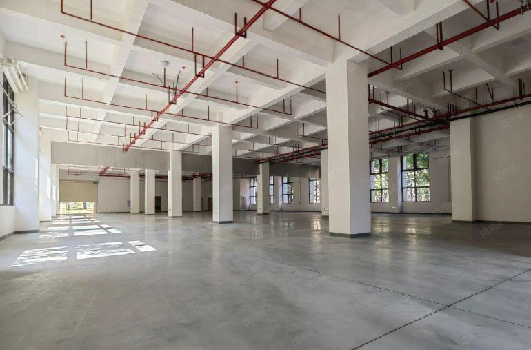 业主直租，塘厦国有双证厂房出租，896平起分租，环境美形象好