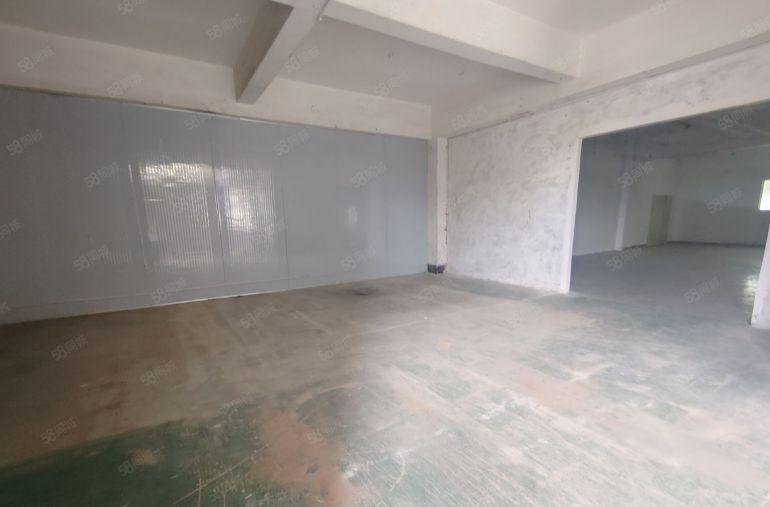 塘厦横塘新出2楼带装修700平标准厂房出租，配特大电梯