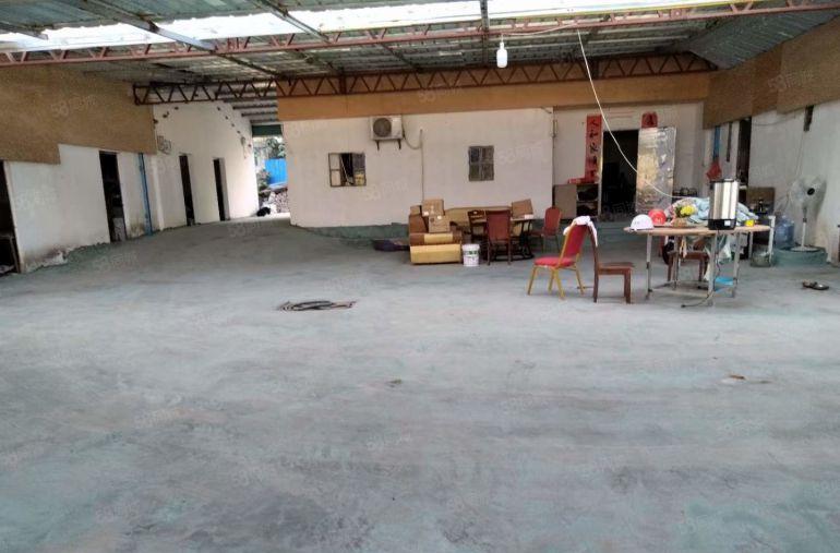 林村马路边上小独院1300平厂房出租 行业不限