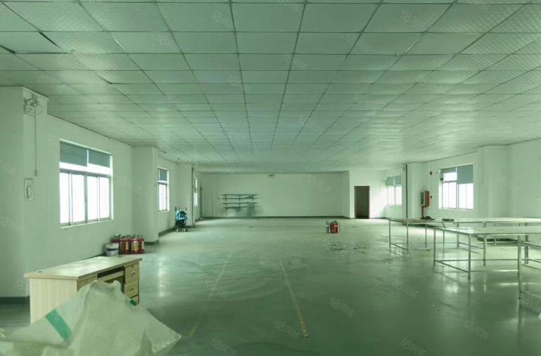 塘厦平山工业区800平厂房宿舍6间共12000带装修超便宜