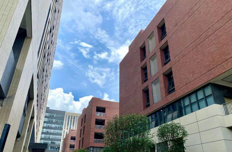 塘厦高端园区独栋8000平单层1500平红本厂房出租